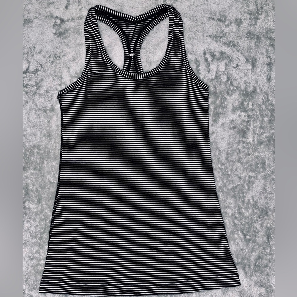 Lululemon Black and White Striped Women's Cool Racerback Tank Top Size 6